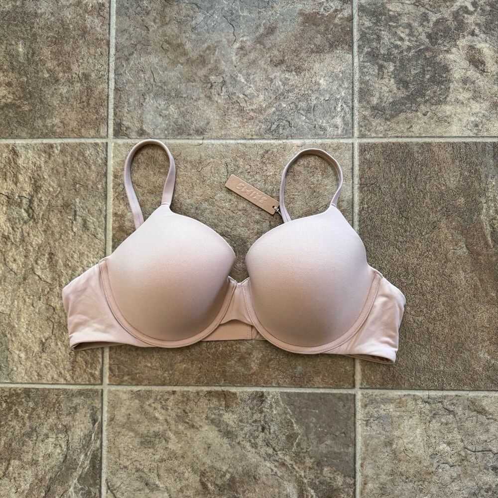 Skims Fits Everybody T-shirt Demi Bra Mica Size 44D